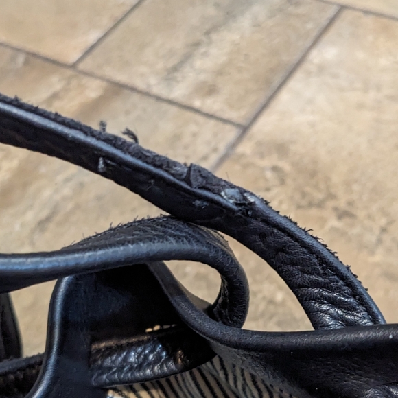 Erin Templeton Butter Soft Leather Double Long Leather Handle Bucket Bag Black - Picture 15 of 15